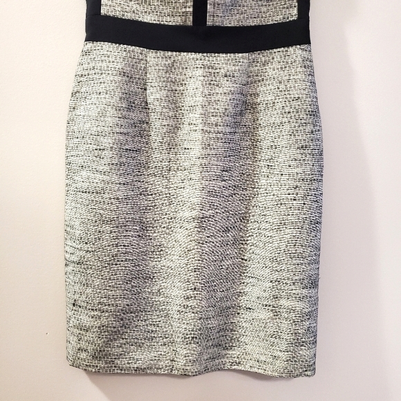 Lela Rose - Sheath Dress in Textured Fabric - Read for Sizing - Picture 4 of 9